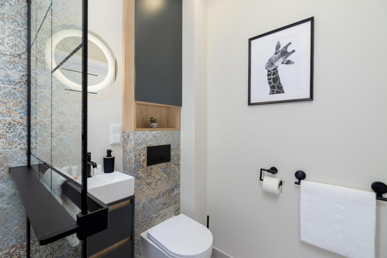Modern Apartment On Lobzowska Street By Noclegi Renters Krakkó Kültér fotó