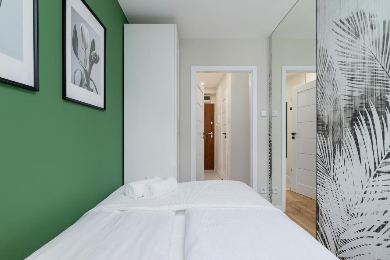 Modern Apartment On Lobzowska Street By Noclegi Renters Krakkó Kültér fotó